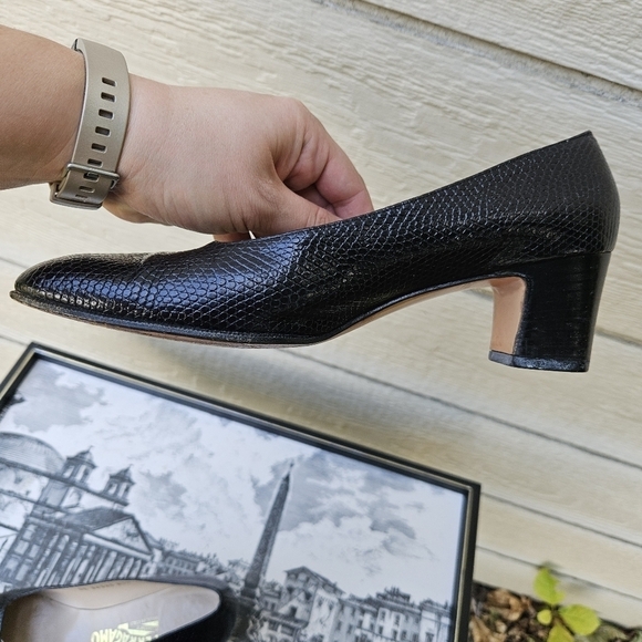 Salvatore Ferragamo black snakeskin leather square toe pumps 8AA narrow - Picture 8 of 11